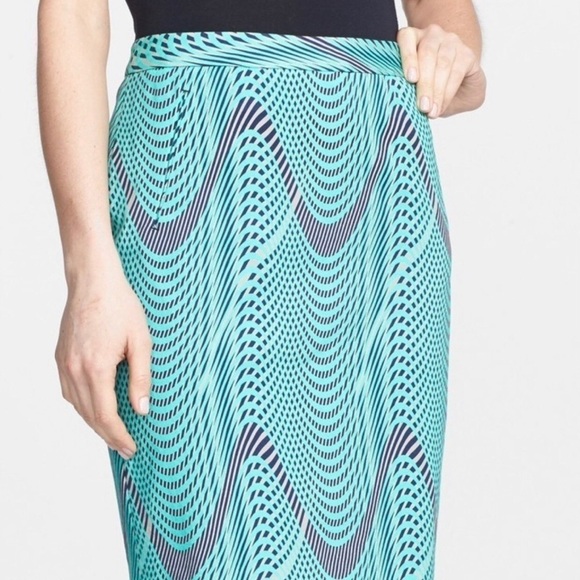 Halogen Turquoise Wave Abstract Pencil Skirt - Picture 1 of 14